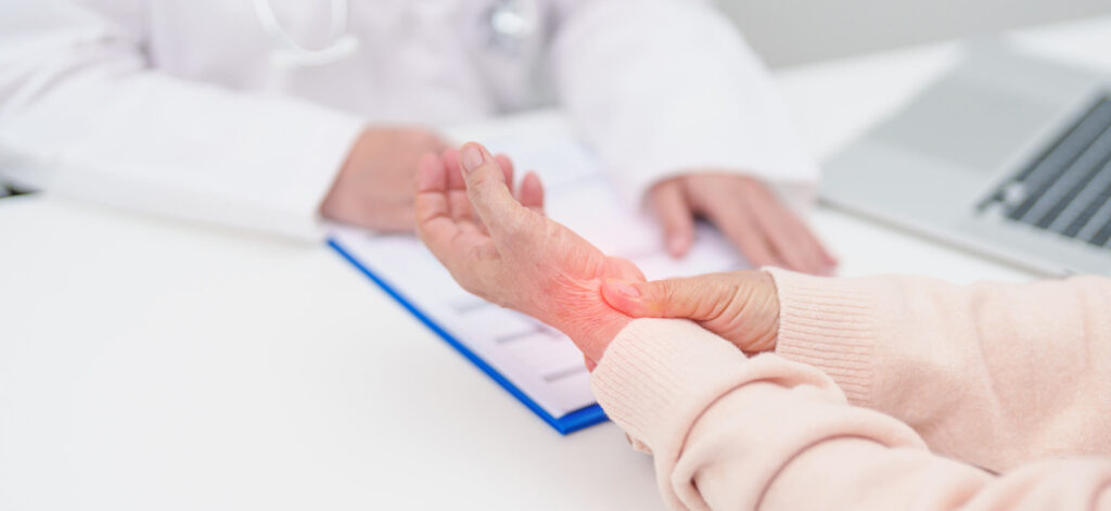 Talking about wrist joint pain with doctor, potential for CKD joint pain to be gout
